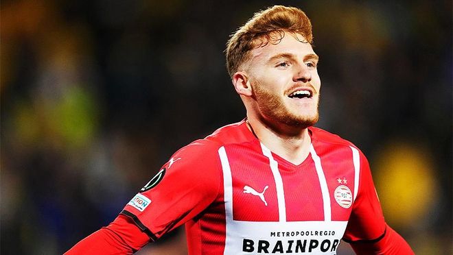 舞台上大放 舞台上大放