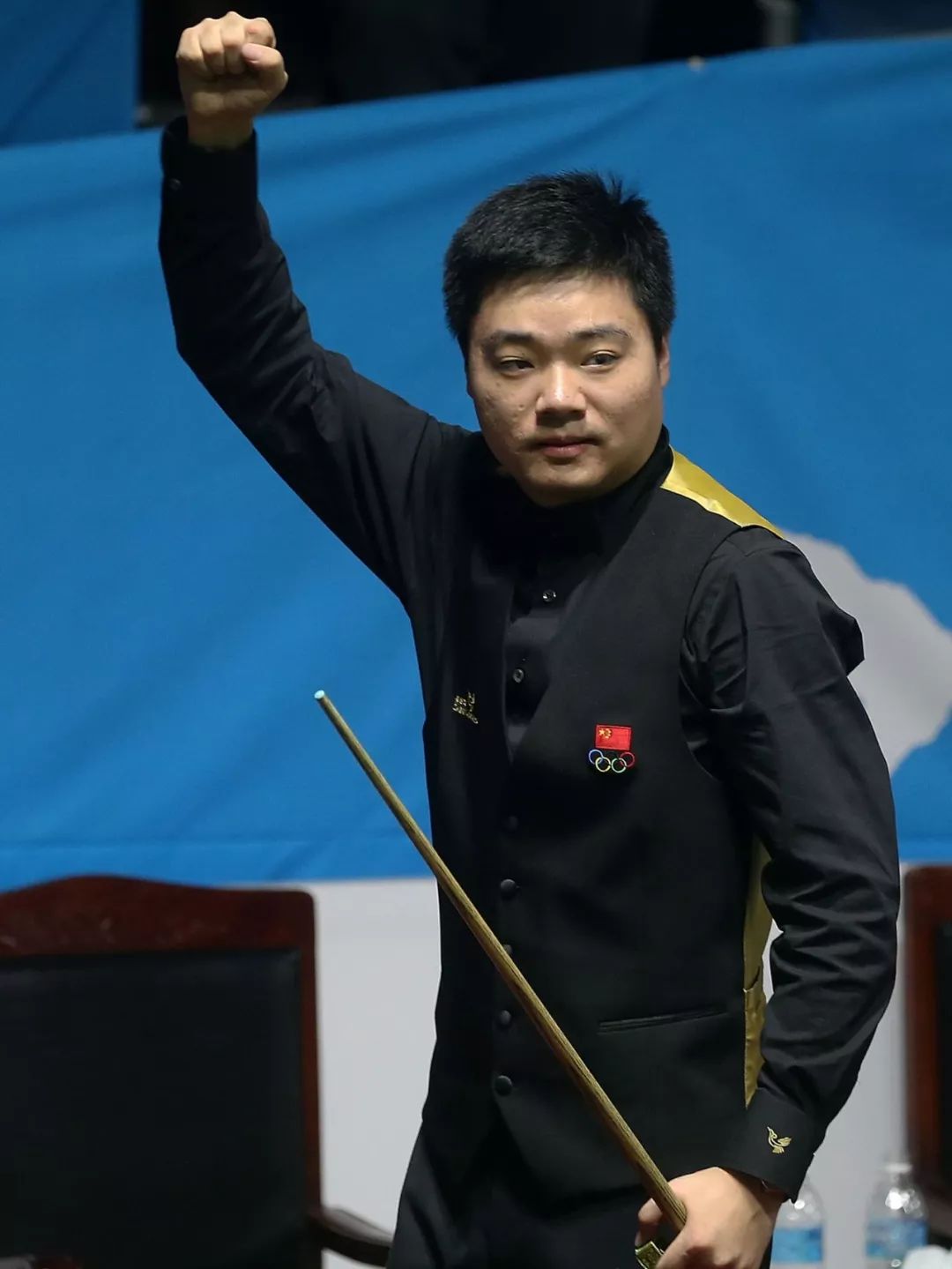 许多评论家 许多评论家